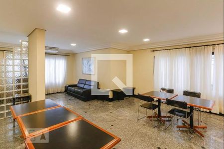 Apartamento à venda com 227m², 3 quartos e 3 vagasÁrea comum - Salão de festas