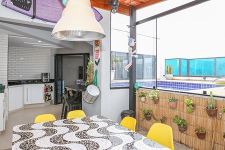 Apartamento à venda com 227m², 3 quartos e 3 vagasChurrasqueira