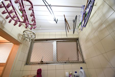 Apartamento à venda com 74m², 3 quartos e 1 vagaÁrea de Serviço