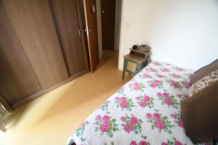 Apartamento à venda com 74m², 3 quartos e 1 vagaQuarto 2