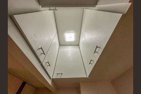 Apartamento à venda com 75m², 2 quartos e sem vagaÁrea de Serviço