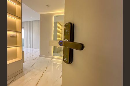 Apartamento à venda com 75m², 2 quartos e sem vagaFechadura 