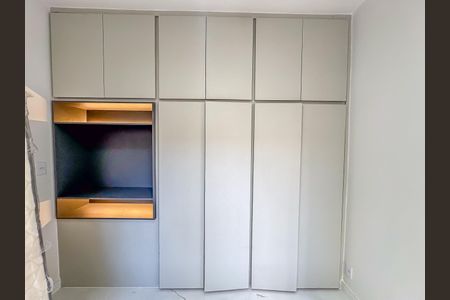 Apartamento à venda com 75m², 2 quartos e sem vagaQuarto