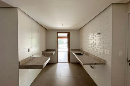 Apartamento à venda com 151m², 4 quartos e 2 vagasCozinha e Área de Serviço