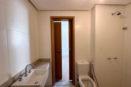 Apartamento à venda com 151m², 4 quartos e 2 vagasBanheiro da Suíte