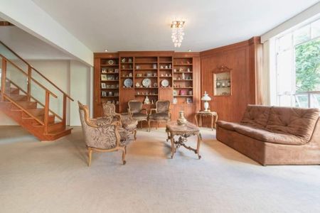 Apartamento à venda com 252m², 4 quartos e 1 vaga