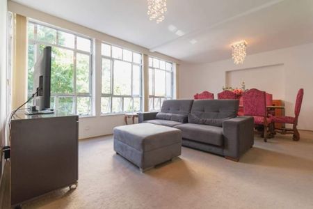 Apartamento à venda com 252m², 4 quartos e 1 vaga