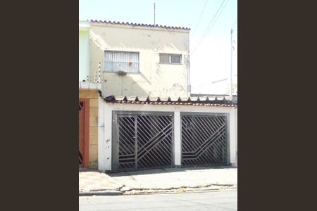 Casa à venda com 235m², 3 quartos e 2 vagasFoto 01