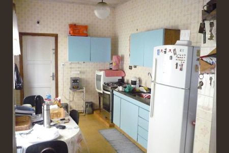 Casa à venda com 235m², 3 quartos e 2 vagasFoto 09