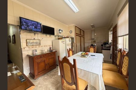 Foto 20 de casa à venda com 3 quartos, 300m² em Vila Monumento, São Paulo