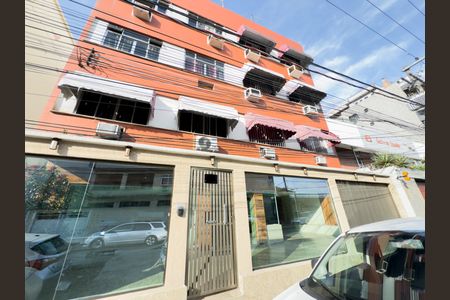 Apartamento à venda com 110m², 3 quartos e 1 vaga Apartamento à venda com 110m², 3 quartos e 1 vagaFachada