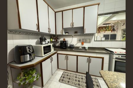 Apartamento à venda com 110m², 3 quartos e 1 vaga Apartamento à venda com 110m², 3 quartos e 1 vagaCozinha