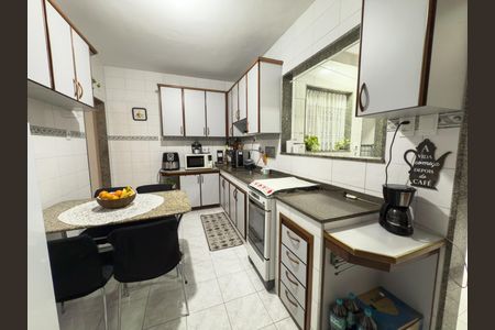 Apartamento à venda com 110m², 3 quartos e 1 vaga Apartamento à venda com 110m², 3 quartos e 1 vagaCozinha