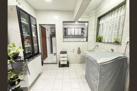 Apartamento à venda com 110m², 3 quartos e 1 vaga Apartamento à venda com 110m², 3 quartos e 1 vagaÁrea de Serviço