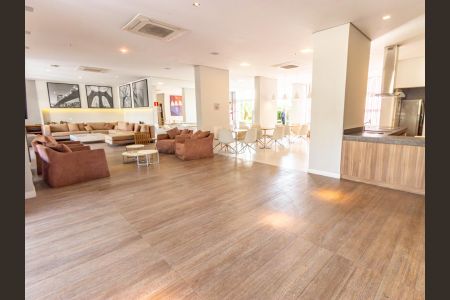 Apartamento à venda com 209m², 3 quartos e 4 vagas Apartamento à venda com 209m², 3 quartos e 4 vagasÁrea comum - Salão de festas