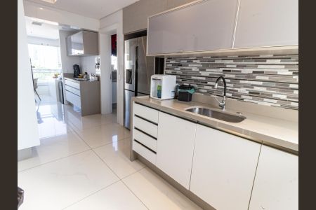 Apartamento à venda com 209m², 3 quartos e 4 vagas Apartamento à venda com 209m², 3 quartos e 4 vagasCozinha