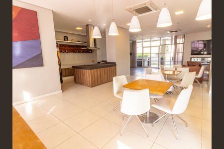 Apartamento à venda com 209m², 3 quartos e 4 vagas Apartamento à venda com 209m², 3 quartos e 4 vagasÁrea comum - Salão de festas