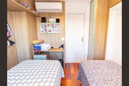 Apartamento à venda com 209m², 3 quartos e 4 vagas Apartamento à venda com 209m², 3 quartos e 4 vagasSuíte 2