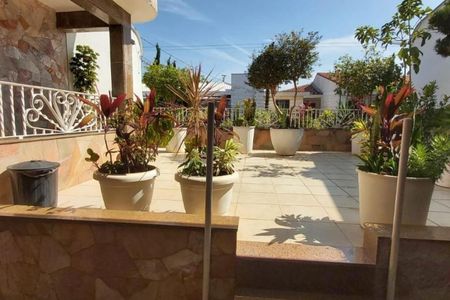 Casa à venda com 250m², 3 quartos e 2 vagas Casa à venda com 250m², 3 quartos e 2 vagasFoto 06