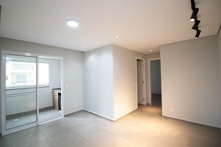 Sala de apartamento à venda com 2 quartos, 55m² em Jardim Imperador, Guarulhos