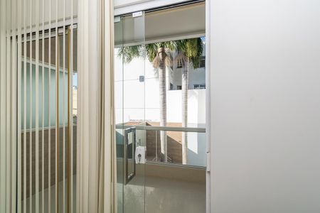 Casa à venda com 398m², 6 quartos e 4 vagasVaranda da Suíte 3