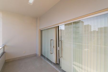 Casa à venda com 398m², 6 quartos e 4 vagasVaranda da Sala