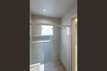 Casa à venda com 398m², 6 quartos e 4 vagasBanheiro da Suíte 1