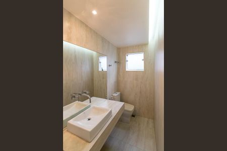 Casa à venda com 398m², 6 quartos e 4 vagasLavabo