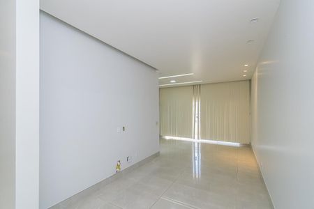 Casa à venda com 398m², 6 quartos e 4 vagasSala