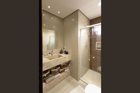 Casa à venda com 200m², 3 quartos e 6 vagasBanheiro da Suíte 1