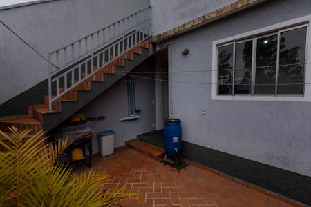 Casa à venda com 200m², 3 quartos e 6 vagasQuintal