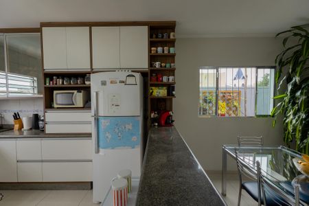 Casa à venda com 200m², 3 quartos e 6 vagasCozinha