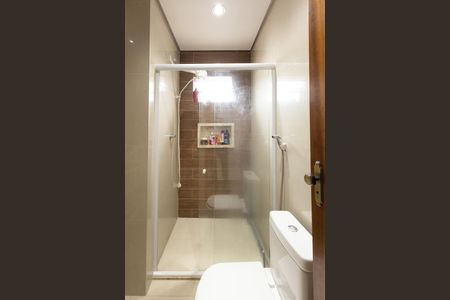 Casa à venda com 200m², 3 quartos e 6 vagasBanheiro da Suíte 1