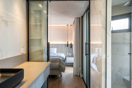 Casa para alugar com 270m², 3 quartos e 2 vagas Casa para alugar com 270m², 3 quartos e 2 vagasBanheiro da Suíte