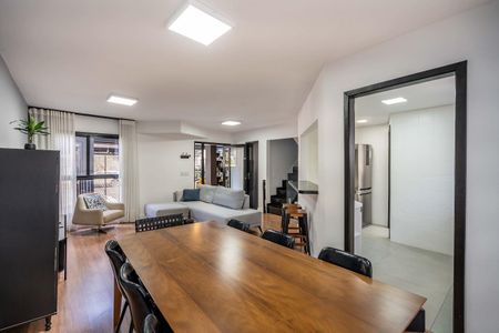 Casa para alugar com 270m², 3 quartos e 2 vagas Casa para alugar com 270m², 3 quartos e 2 vagasSala