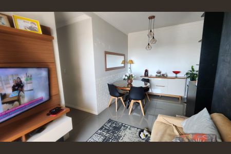 Sala de apartamento para alugar com 3 quartos, 65m² em Vila Urupes, Suzano