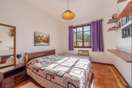 Casa para alugar com 4 quartos, 280m² em Camaquã, Porto Alegre