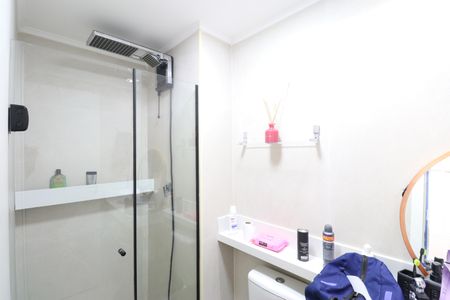 Banheiro de apartamento para alugar com 1 quarto, 27m² em Lapa, São Paulo