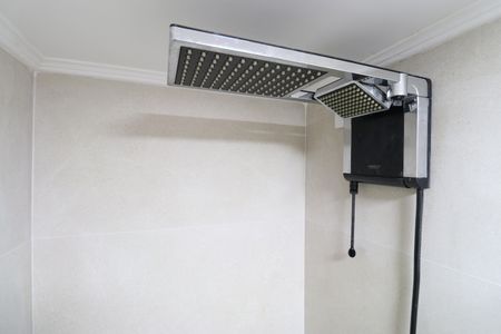 Banheiro de apartamento para alugar com 1 quarto, 27m² em Lapa, São Paulo