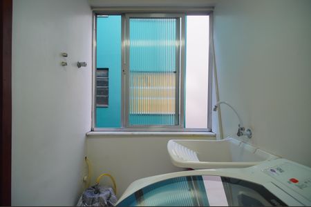 Apartamento para alugar com 68m², 2 quartos e 1 vagaÁrea de Serviço