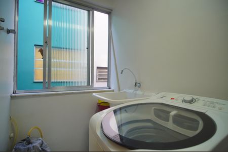 Apartamento para alugar com 68m², 2 quartos e 1 vagaÁrea de Serviço