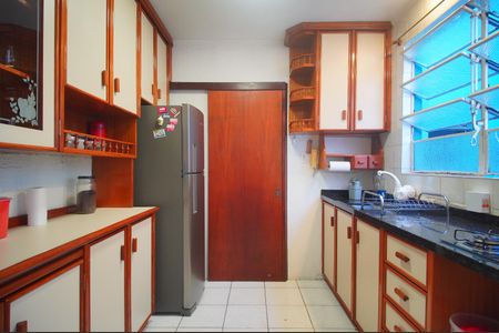 Apartamento para alugar com 68m², 2 quartos e 1 vagaCozinha