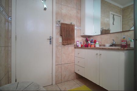 Casa à venda com 186m², 4 quartos e 3 vagasBanheiro 1