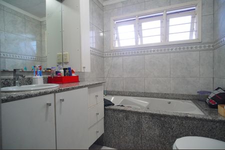 Casa à venda com 186m², 4 quartos e 3 vagasBanheiro da Suíte