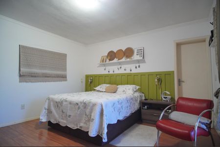 Casa à venda com 186m², 4 quartos e 3 vagasSuíte