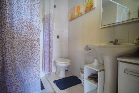 Casa à venda com 186m², 4 quartos e 3 vagasBanheiro 2