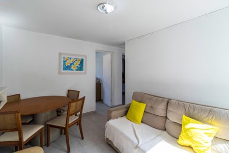 Sala de apartamento para alugar com 2 quartos, 55m² em Jardim São Jorge, São Paulo