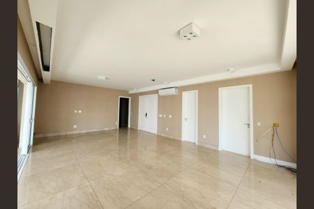 Apartamento à venda com 357m², 4 quartos e 5 vagasSala