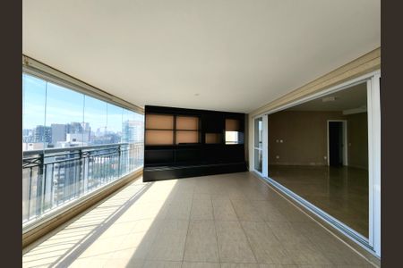 Apartamento à venda com 357m², 4 quartos e 5 vagasVaranda da Sala