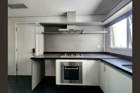 Apartamento à venda com 357m², 4 quartos e 5 vagasCozinha